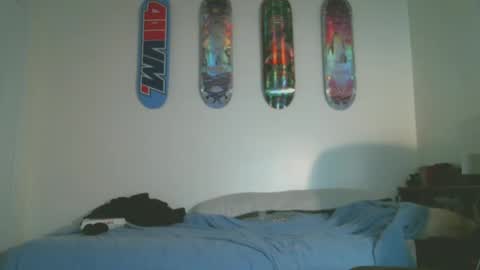 shyboyhugecum2020 online show from October 11, 2:55 am