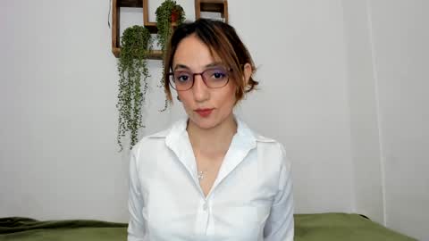 Snapshot of shybut_naughty chatting on December 14, 1:16 pm Tell me Ari My only social media will be IG online show from December 14, 1:16 pm