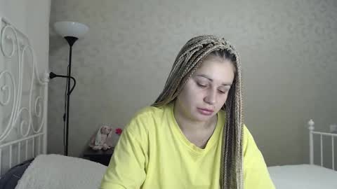 Snapshot of shyevaa chatting on October 31, 2:51 pm Eva online show from October 31, 2:51 pm