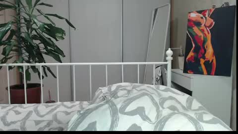 Eva online show from May 8, 4:12 pm