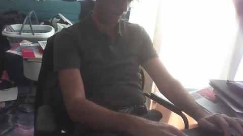 shyfrenchcock online show from October 16, 9:32 am