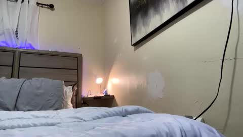 Snapshot of shyg1r1 chatting on January 11, 6:51 am Sasha online show from January 11, 6:51 am