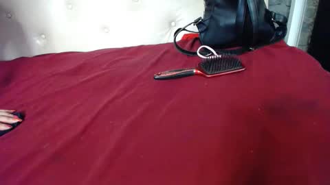 shygurl18hot online show from September 9, 10:15 am