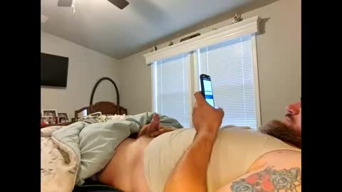Snapshot of shyguycurious5 chatting on September 23, 2:31 pm shyguycurious5 online show from September 23, 2:31 pm