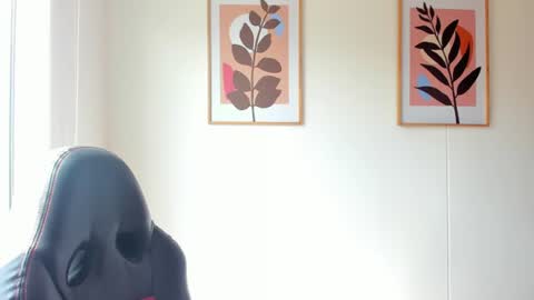 shylittlebunny online show from July 8, 2:21 pm