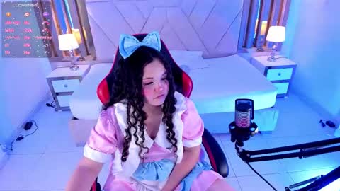 Shyly online show from December 5, 5:16 am