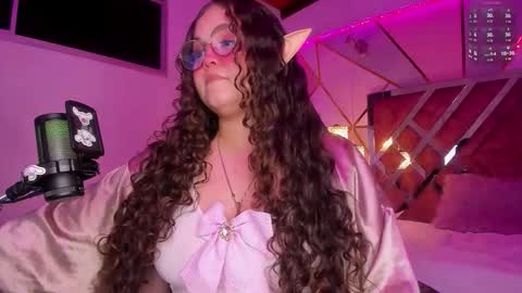 Snapshot of shylysweet chatting on February 27, 6:57 am Shyly online show from February 27, 6:57 am