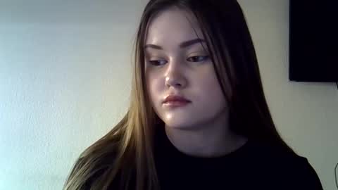 shynesssi online show from February 4, 4:50 pm