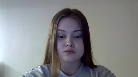 shynesssi online show from February 18, 12:15 am