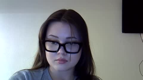 shynesssi online show from March 5, 8:53 pm