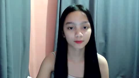 Snapshot of shypinay_kaira chatting on September 19, 5:31 am kaira online show from September 19, 5:31 am
