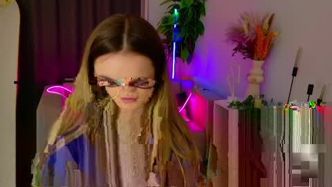 shyprincess_kelly online show from April 2, 12:03 pm