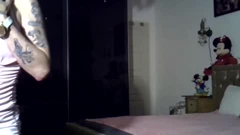 Snapshot of shyskinnynina chatting on May 5, 9:12 pm Nina online show from May 5, 9:12 pm