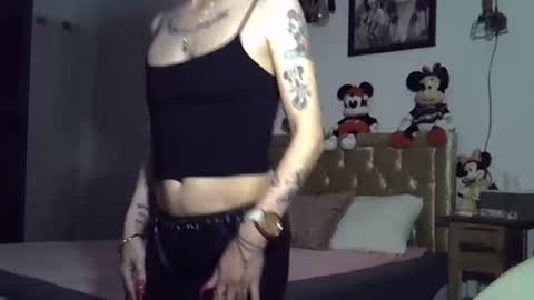 Snapshot of shyskinnynina chatting on May 7, 8:58 pm Nina online show from May 7, 8:58 pm