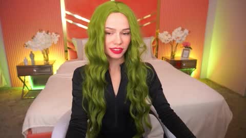 Snapshot of shyysiren chatting on September 20, 6:14 am shyysiren online show from September 20, 6:14 am