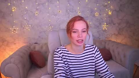 Snapshot of shyysiren chatting on January 11, 8:19 am shyysiren online show from January 11, 8:19 am