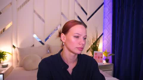 shyysiren online show from February 25, 3:54 pm