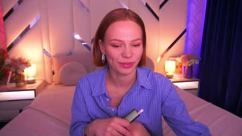 shyysiren online show from May 21, 7:04 am