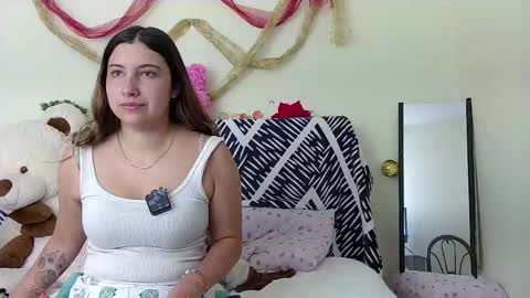 Sia online show from May 12, 2:14 pm