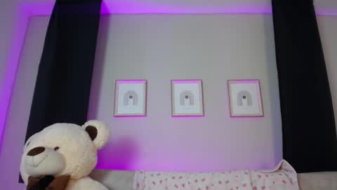 Sia online show from January 6, 10:01 pm