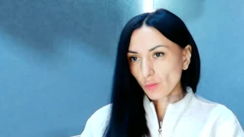 Siaconna online show from May 16, 7:38 am