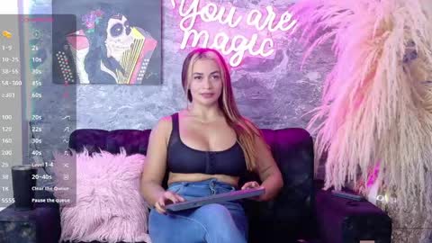 Snapshot of siamarlin chatting on May 12, 9:01 pm siamarlin online show from May 12, 9:01 pm