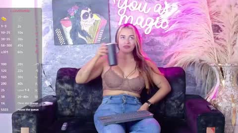 Snapshot of siamarlin chatting on May 19, 9:10 pm siamarlin online show from May 19, 9:10 pm