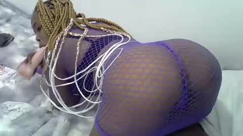 Sianrazia online show from September 17, 9:16 pm