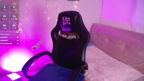 Snapshot of siara_belle chatting on March 27, 8:41 pm Siara online show from March 27, 8:41 pm