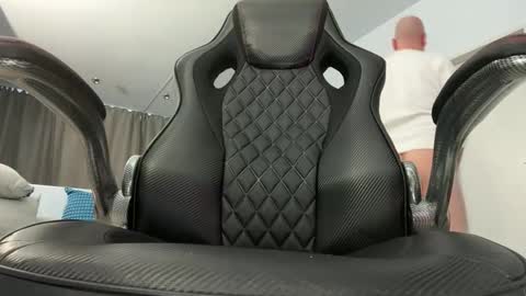 Snapshot of sic5858 chatting on February 16, 1:07 pm sic5858 online show from February 16, 1:07 pm