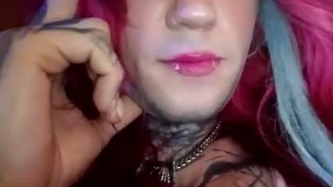 HungGirl online show from July 24, 11:52 am