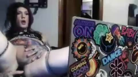 HungGirl online show from August 10, 2:37 am