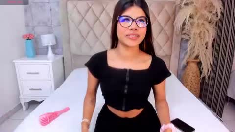 sidney_brownn online show from July 27, 8:05 pm