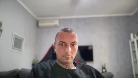 Snapshot of sidvicious23cm chatting on November 20, 11:32 am sidvicious23cm online show from November 20, 11:32 am