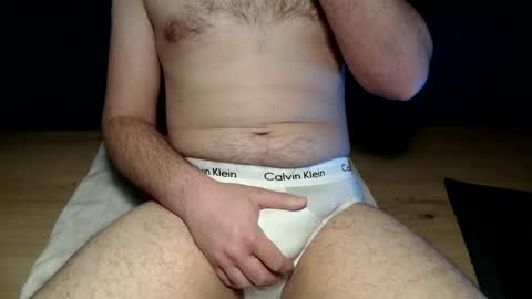 Snapshot of siegen81 chatting on February 14, 7:33 pm siegen81 online show from February 14, 7:33 pm