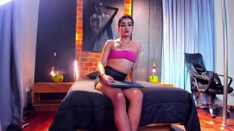 Snapshot of sienna_dark chatting on March 30, 11:33 am SinnaDark online show from March 30, 11:33 am