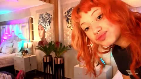 Sienna Desieree online show from February 9, 4:49 am