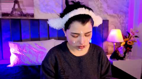 Sienna Desieree online show from May 4, 1:29 pm