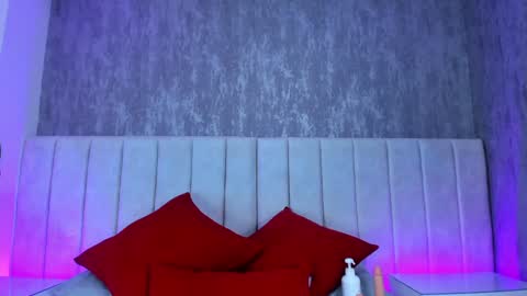 Camila Vargas online show from February 1, 12:05 pm