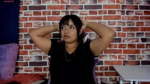 sienna_lux01 online show from May 6, 2:19 am