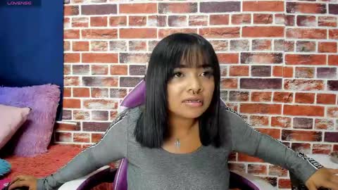 sienna_lux01 online show from May 12, 2:19 am