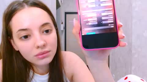 Sienna Mia online show from May 16, 6:28 pm