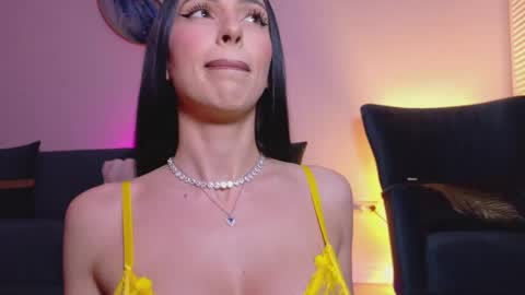 Sienna online show from May 16, 7:23 pm