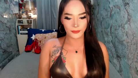 Snapshot of sierrafina_mcbride chatting on July 2, 8:20 am Sierrafina online show from July 2, 8:20 am