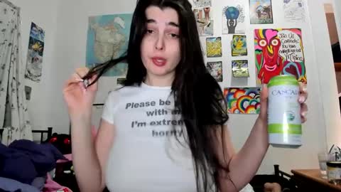 Snapshot of sierrasquirter chatting on December 18, 4:53 am Sierra online show from December 18, 4:53 am