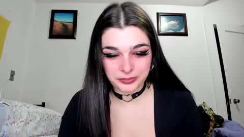 Snapshot of sierrasquirter chatting on February 4, 7:40 am Sierra online show from February 4, 7:40 am