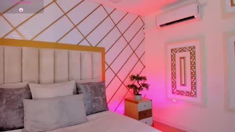    online show from February 7, 11:41 pm