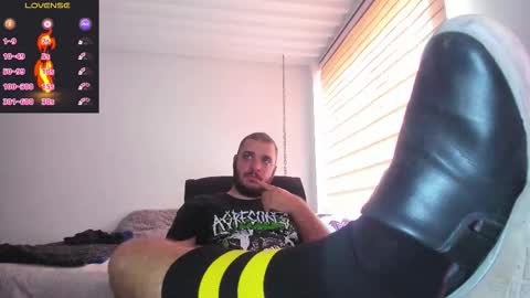 Snapshot of sigfridd_ chatting on October 26, 8:48 pm Sigfridd online show from October 26, 8:48 pm