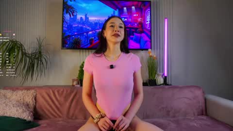 Snapshot of signehinz chatting on April 10, 11:04 am Eva online show from April 10, 11:04 am