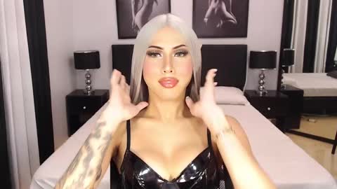 Jenny Hakenson online show from December 16, 5:11 pm